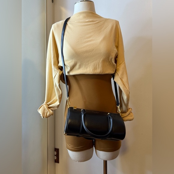 NWT kate spade new york Women's Spade Icon Fine Grain Leather Small Barrel Bag - Picture 2 of 5